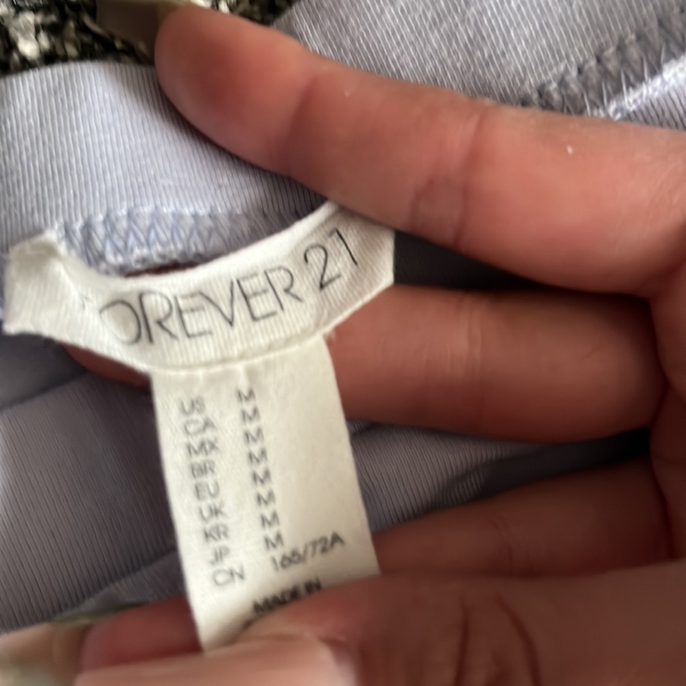 Womens skirt - Picture 2 of 2